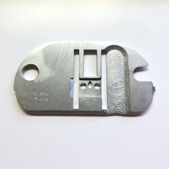 Singer Needle Throat Plate 381486 Singer Genuine Vintage Singer Needle P… - Picture 4 of 5